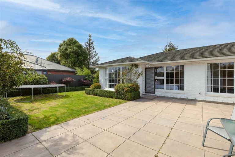 Photo of property in 2/468a Greers Road, Bishopdale, Christchurch, 8053