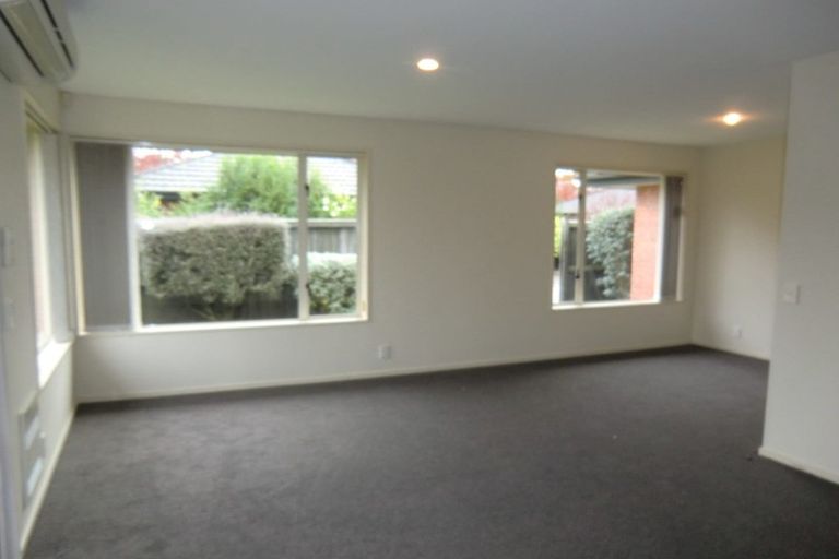 Photo of property in 4/30 Newnham Terrace, Upper Riccarton, Christchurch, 8041