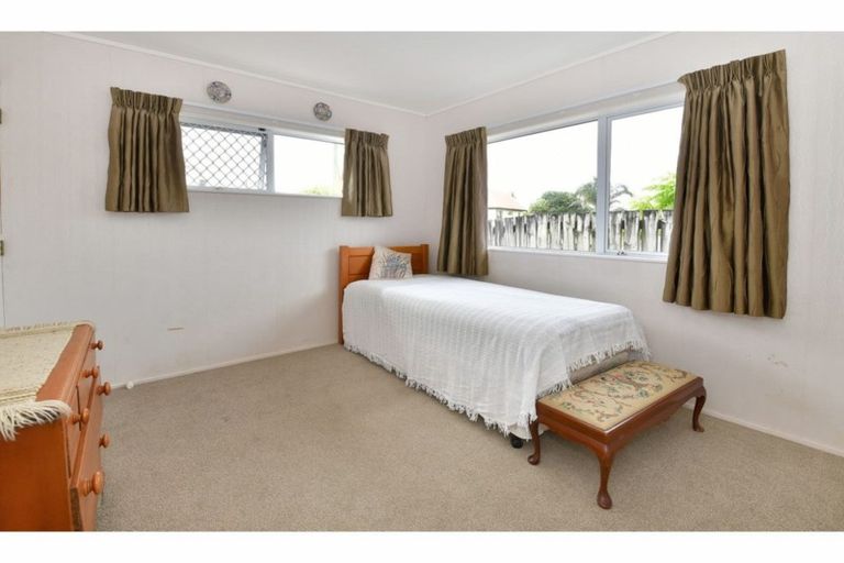 Photo of property in 130a Lakeside Drive, Orewa, 0931