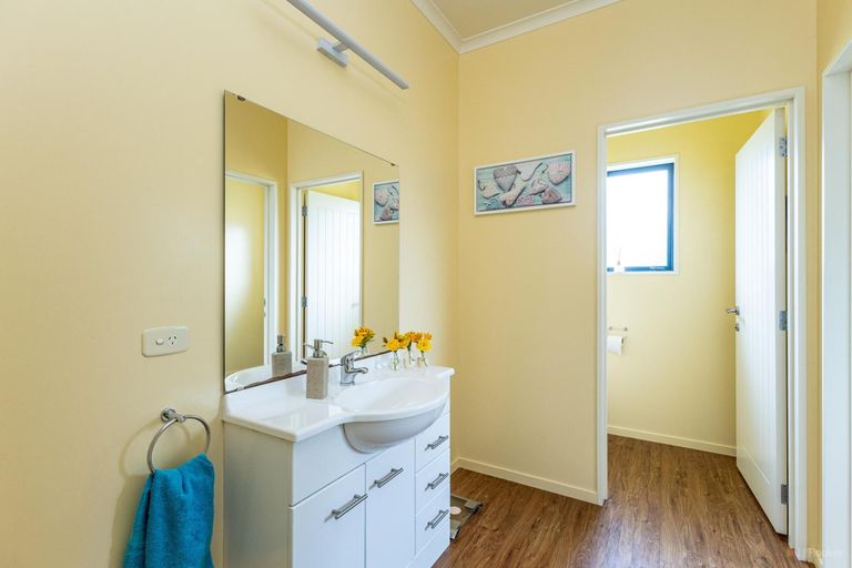 Photo of property in 75 Main North Road, Geraldine, 7930