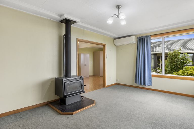 Photo of property in 17 Salmond Street, Halfway Bush, Dunedin, 9010