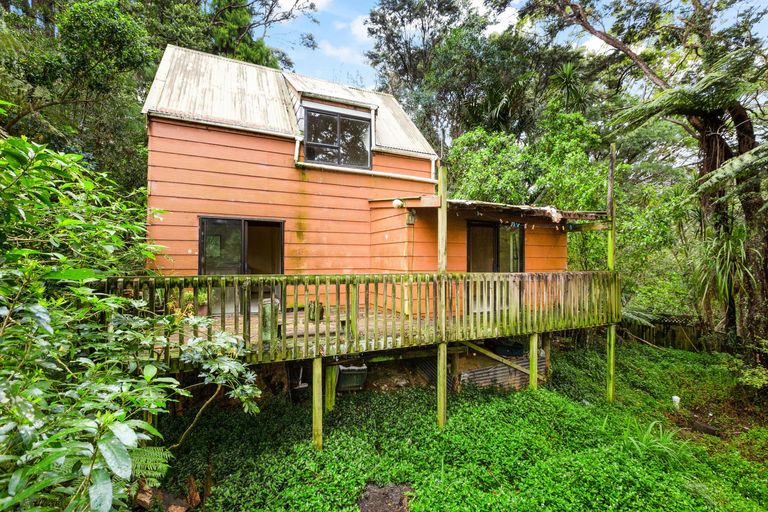 Photo of property in 59 Opanuku Road, Henderson Valley, Auckland, 0612
