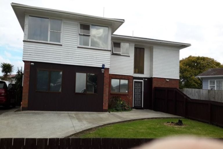 Photo of property in 12 Ronald Place, Manurewa, Auckland, 2102