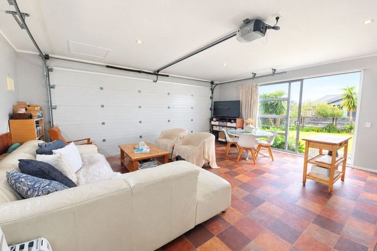 Photo of property in 108 Mahoe Place, Matarangi, Whitianga, 3592