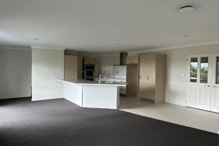 Photo of property in 6 Oakridge Place, Tauriko, Tauranga, 3110