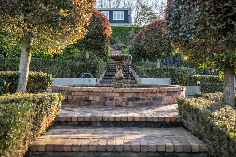 Photo of property in 281 Point View Drive, Shamrock Park, Auckland, 2016