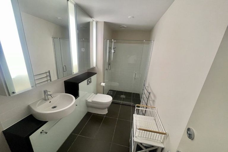 Photo of property in Summit Apartments, 19/184 Molesworth Street, Thorndon, Wellington, 6011