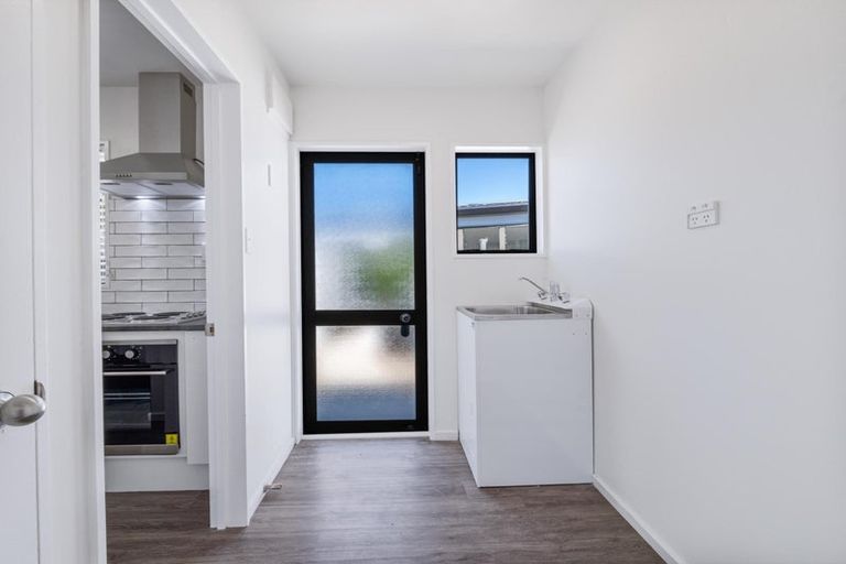 Photo of property in 2/487 Pages Road, Bexley, Christchurch, 8061