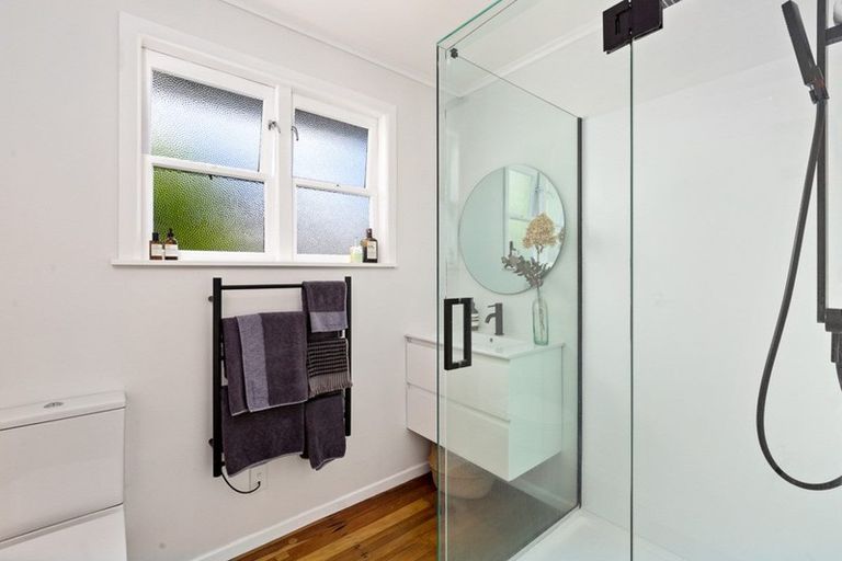 Photo of property in 1/67 Matipo Road, Te Atatu Peninsula, Auckland, 0610