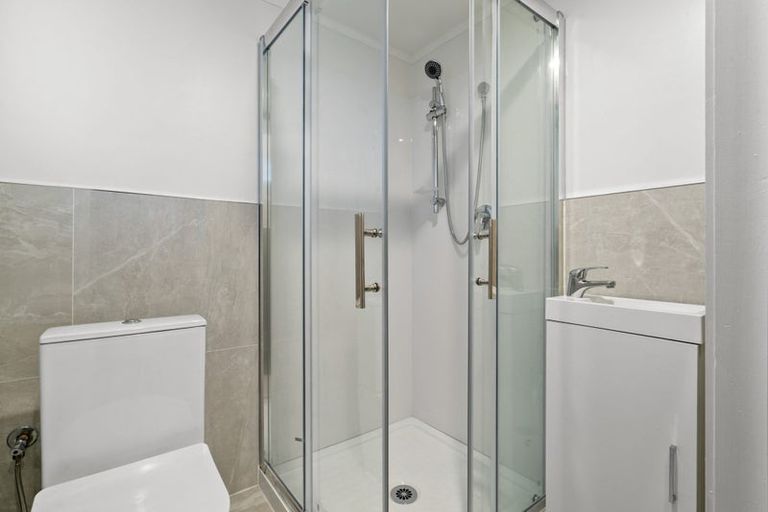 Photo of property in 76 Manuroa Road, Takanini, 2112