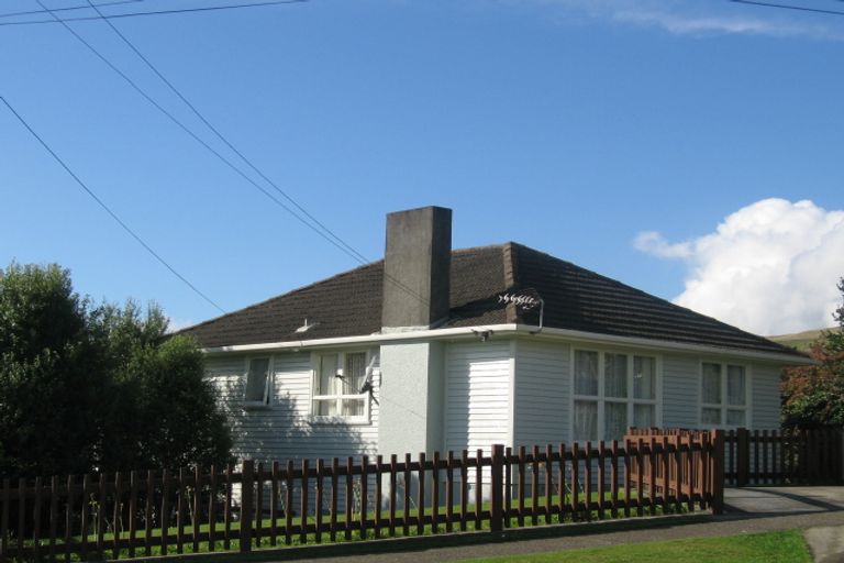 Photo of property in 7 Justine Street, Cannons Creek, Porirua, 5024
