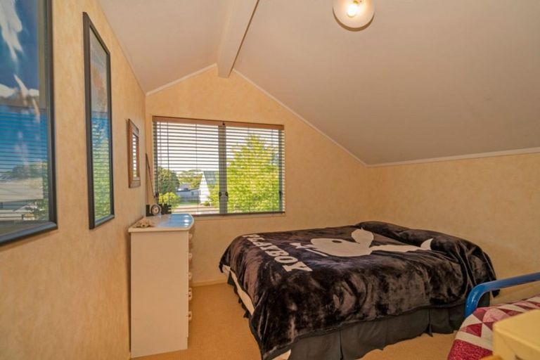 Photo of property in 17 Endeavour Close, Whitianga, 3510