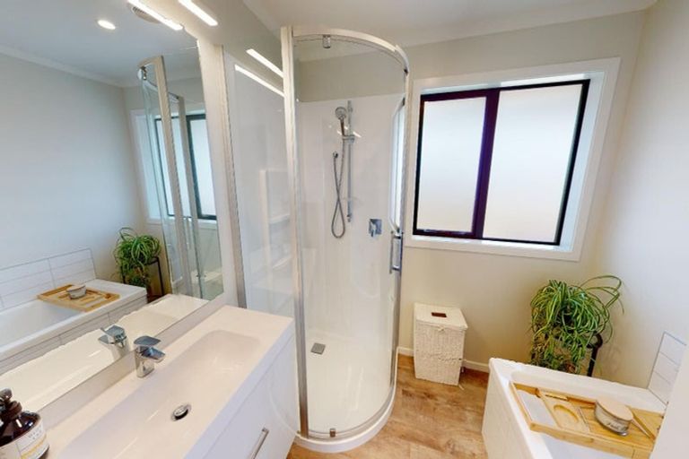 Photo of property in 6 Corsica Court, Fitzherbert, Palmerston North, 4410