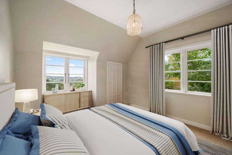 Photo of property in 1 Homewood Avenue, Karori, Wellington, 6012