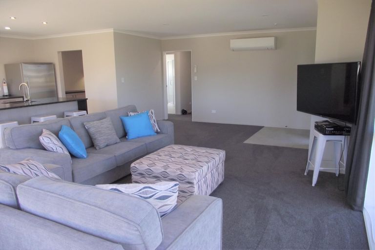 Photo of property in 7 Seafoam Place, Waihi Beach, 3611