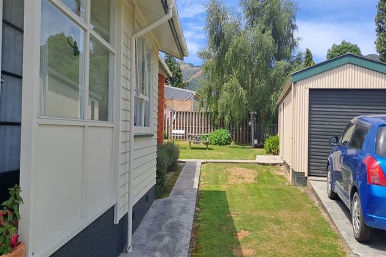 Photo of property in 4 Mill Street, Tapanui, 9522