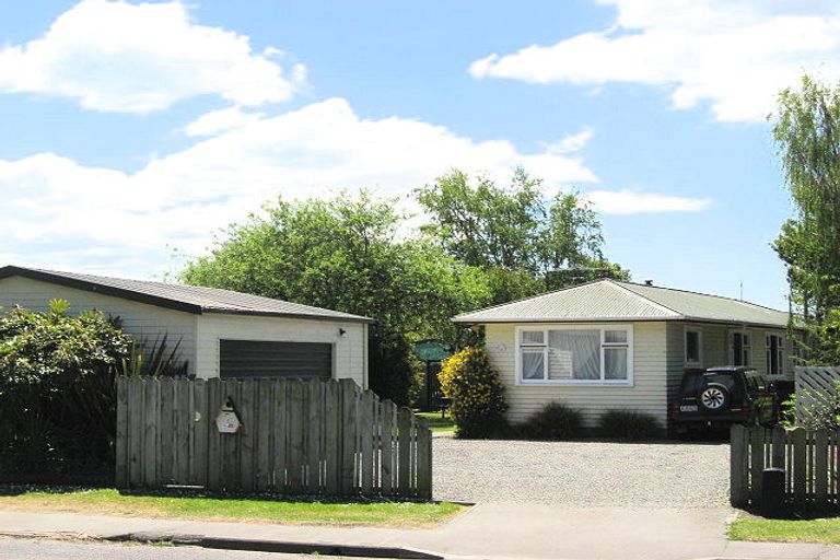 Photo of property in 76 Ohoka Road, Kaiapoi, 7630