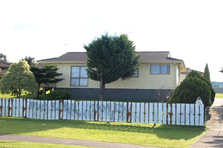 Photo of property in 48 Archboyd Avenue, Mangere East, Auckland, 2024