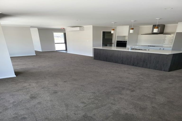 Photo of property in 13 Tarata Place, Owhata, Rotorua, 3010