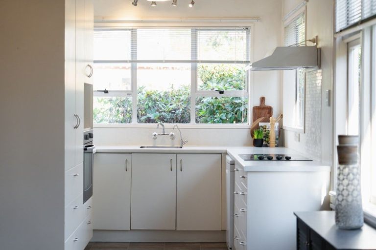 Photo of property in 130 Surrey Street, Forbury, Dunedin, 9012