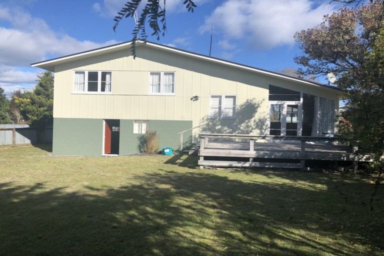 Photo of property in 28 Oruatua Avenue, Tauranga Taupo, Turangi, 3382