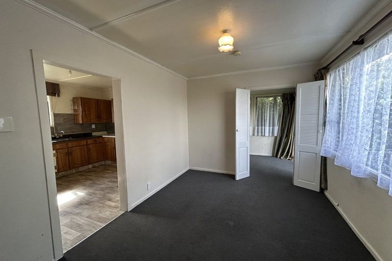 Photo of property in 13 Caplen Street, Hawera, 4610