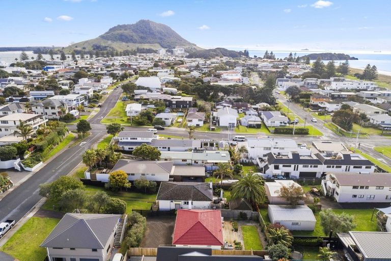 Photo of property in 55a Oceanview Road, Mount Maunganui, 3116