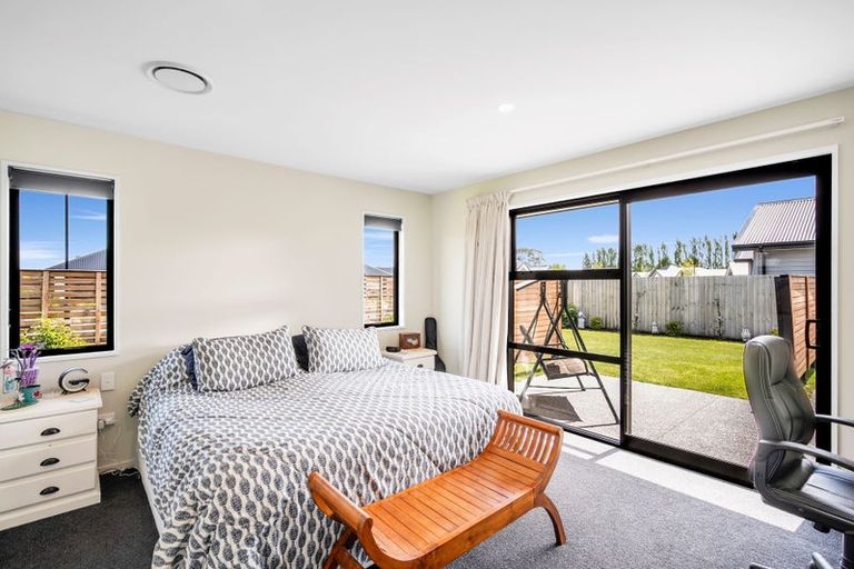 Photo of property in 35 Mcquillan Avenue, Woodend, 7610