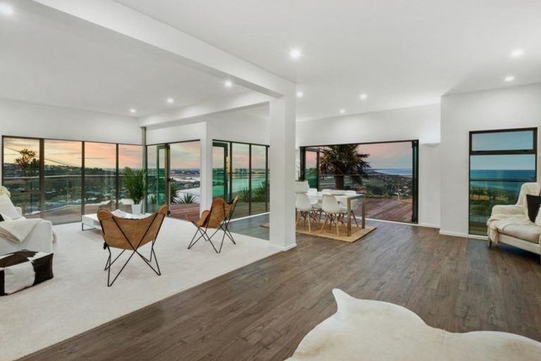 Photo of property in 25 Kinsey Terrace, Clifton, Christchurch, 8081