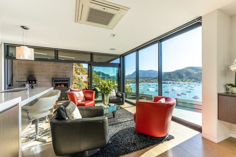 Photo of property in 4 Marina View, Waikawa, Picton, 7281