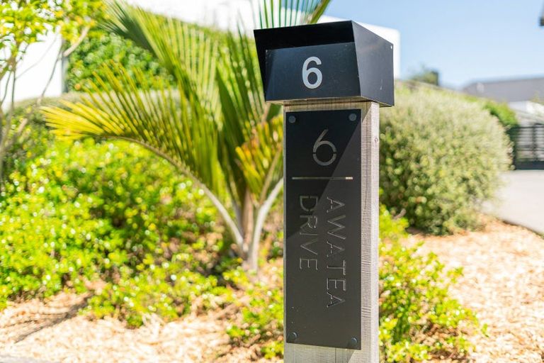 Photo of property in 6 Awatea Drive, Whitianga, 3510