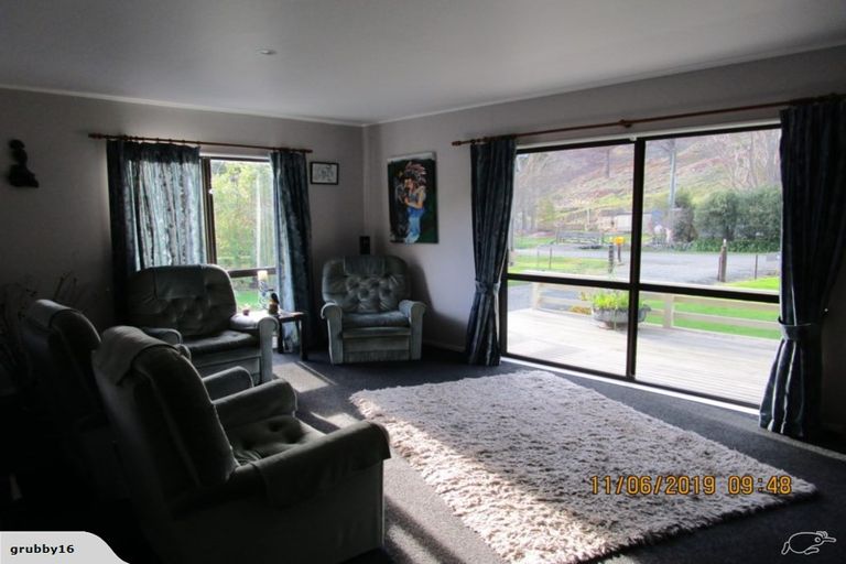Photo of property in 16 Mclaughlin Drive, Tinui, Masterton, 5889