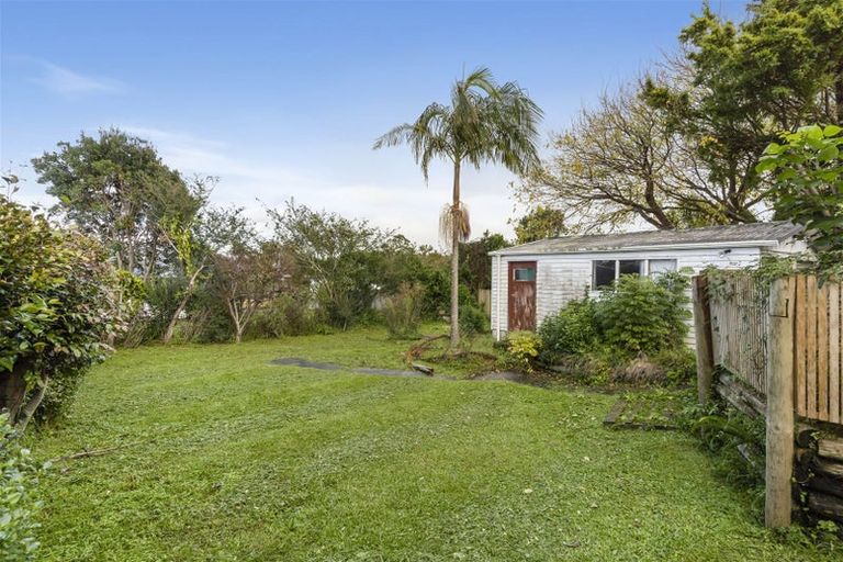 Photo of property in 4 Tonkin Drive, Sunnynook, Auckland, 0620
