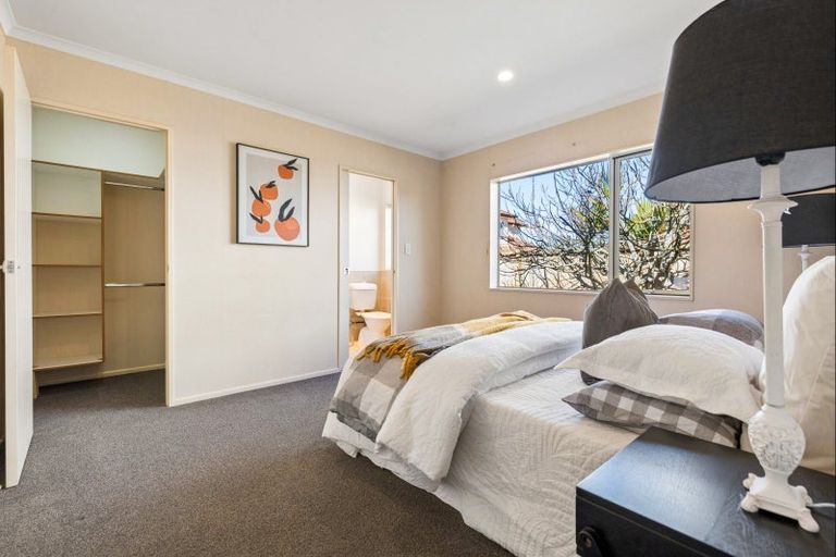 Photo of property in 14 Monash Place, Flat Bush, Auckland, 2016