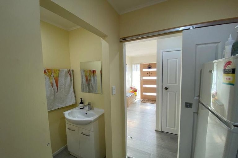 Photo of property in 214 East Tamaki Road, Otara, Auckland, 2023