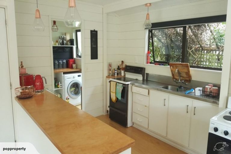 Photo of property in 2/71 Saddleback Rise, Murrays Bay, Auckland, 0630