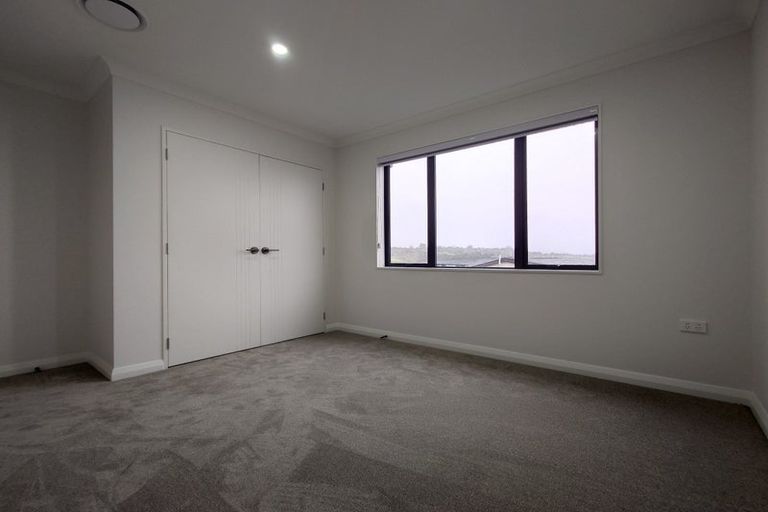Photo of property in 66 Michael Bosher Way, Flat Bush, Auckland, 2019