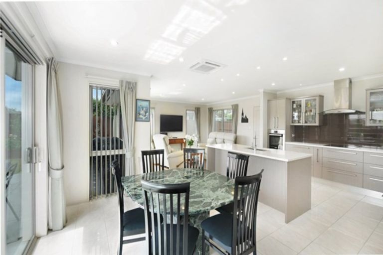 Photo of property in 16 Lynley Drive, West Melton, 7618