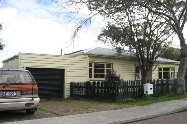 Photo of property in 8 Shirley Street, Karori, Wellington, 6012