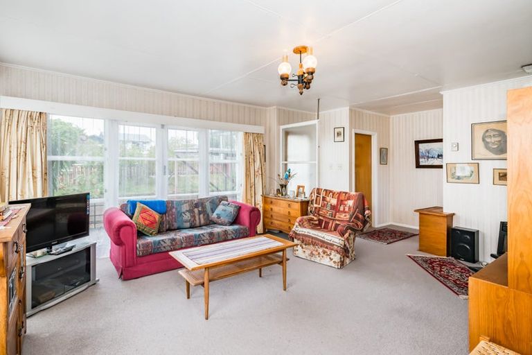 Photo of property in 21 Gray Avenue, Paraparaumu Beach, Paraparaumu, 5032