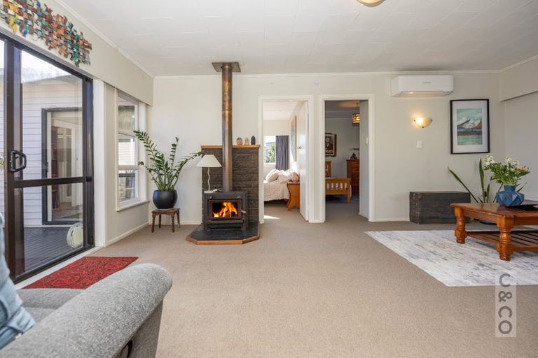 Photo of property in 67 Garfield Road, Helensville, 0800