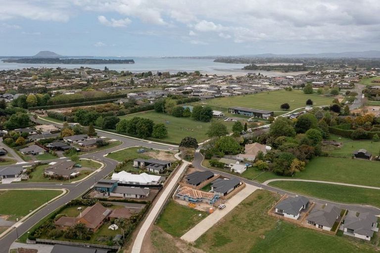 Photo of property in 49d Western Avenue, Omokoroa, 3172