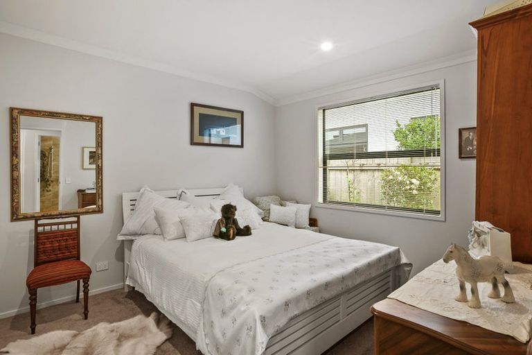 Photo of property in 44 Rewi Street, Torbay, Auckland, 0630