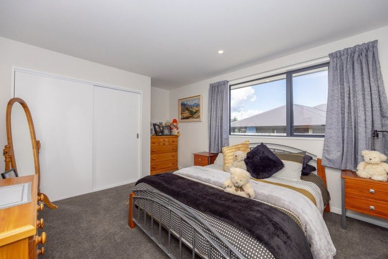 Photo of property in 11 Teal Place, Lake Hawea, Wanaka, 9382