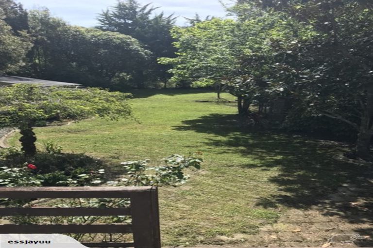 Photo of property in 1 Holdsworth Avenue, Trentham, Upper Hutt, 5018