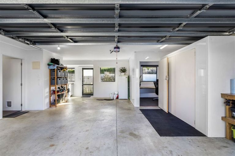 Photo of property in 56 Donald Street, Stanmore Bay, Whangaparaoa, 0932