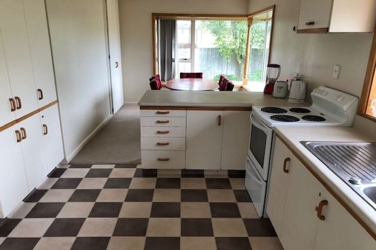 Photo of property in 1/124 Harris Crescent, Papanui, Christchurch, 8053