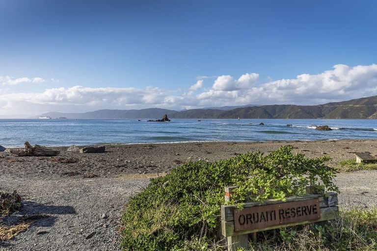 Photo of property in 19 Steeple Lane, Seatoun, Wellington, 6022