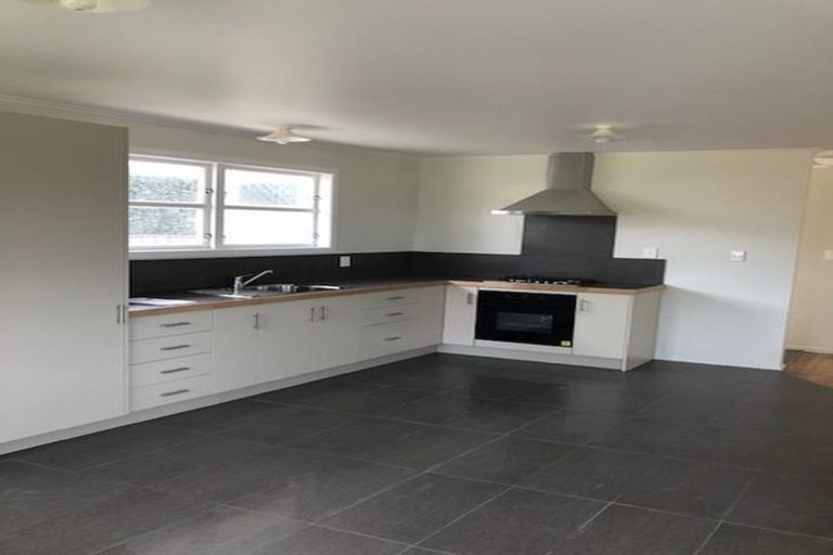 Photo of property in 6 Barrow Place, Te Puke, 3119