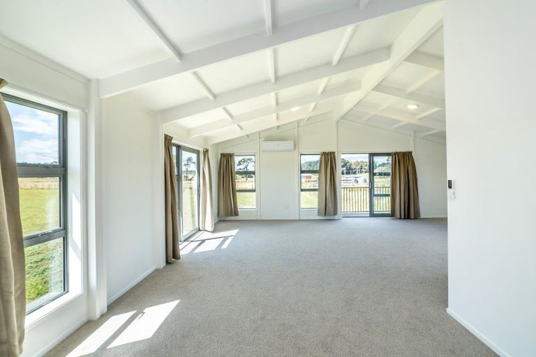 Photo of property in 968 Kahutara Road, Kahutara, Featherston, 5771